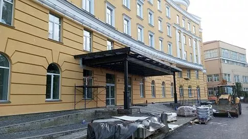 Крыльцо Первый мед