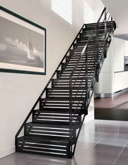 Пример металлической маршевой лестницы